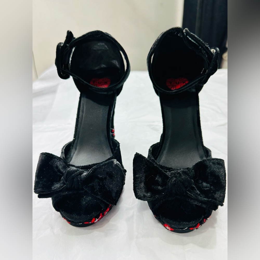 T.U.K Black Velvet Heels with Bow Accent - Picture 6 of 10